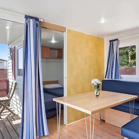Bungalow Con Piscina, Jardin Y Balcon Cerca De Playa En Conil - Es-180-309 Holiday home